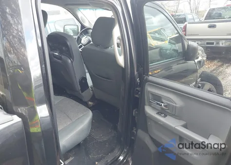 2016 Ram 1500 Big Horn z USA, uszkodzony, nr VIN 1C6RR7GT7GS231571